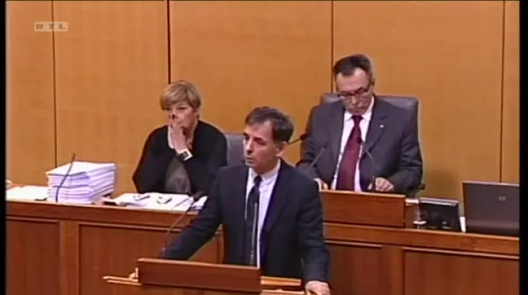 'Umorio sam se od toga da budem Srbin na ovoj govornici'