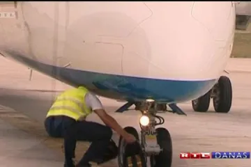 Piloti i dalje ne pristaju na rezanje plaća