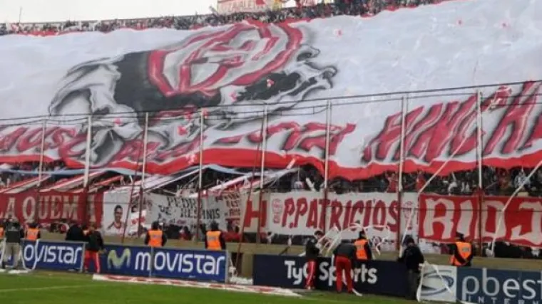 Huligani pretukli i opljačkali igrače