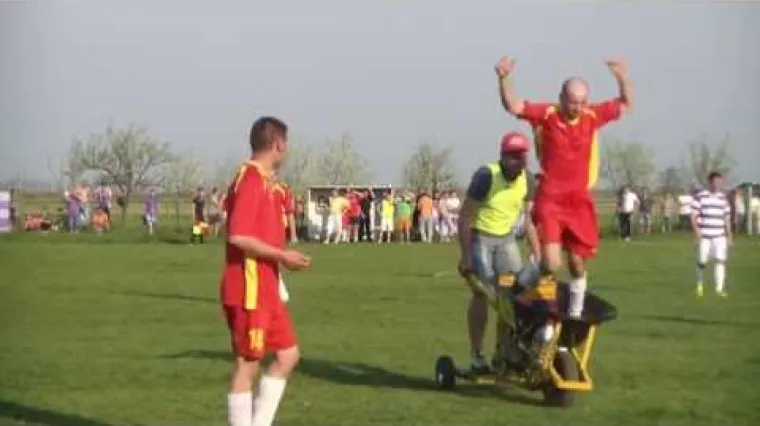 Ovakvo ukazivanje pomoći nikad niste vidjeli!