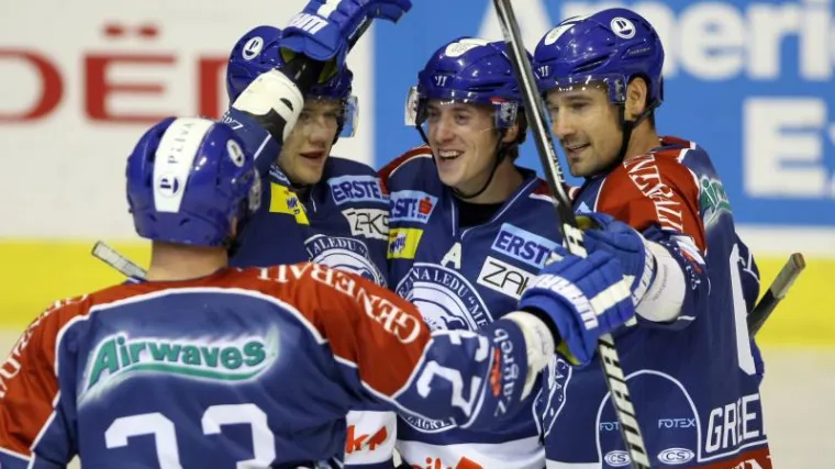 'Ko&scaron;arica' iz Rusije: KHL stavio Medvjede na čekanje