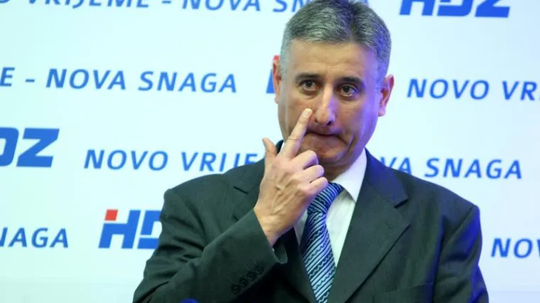 'Ova vlast je lijeva samo kada pla&scaron;i radnike'