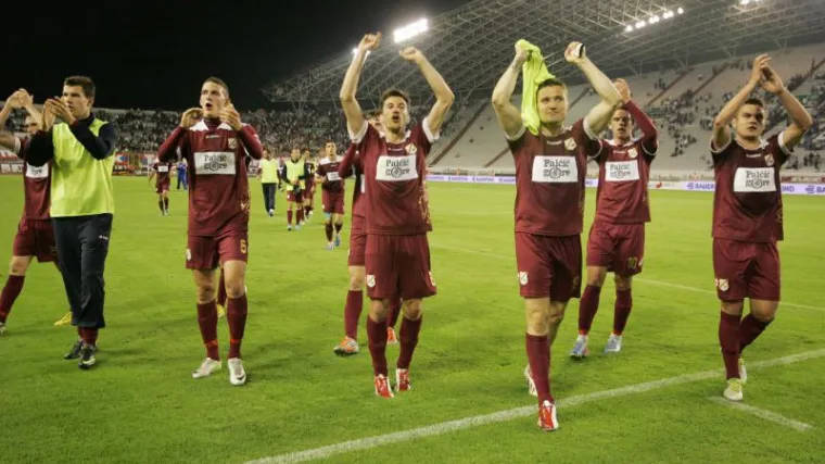 Nogometa&scaron;i Rijeke fizički napadnuti u WC-u