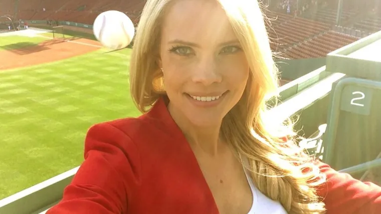 Slika zgodne sportske novinarke preplavila internet!