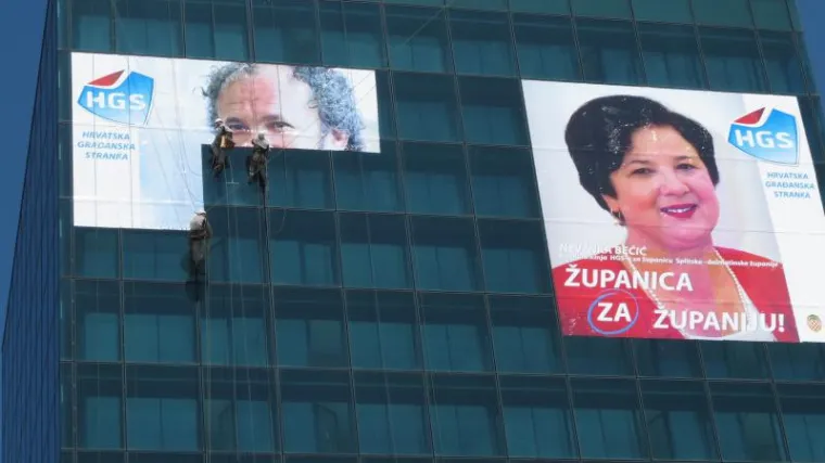 Braco i seka s visine gledaju Splićane