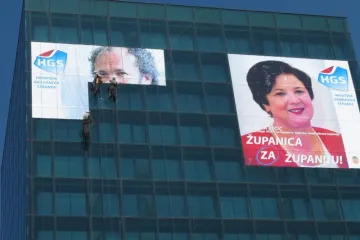 Braco i seka s visine gledaju Splićane