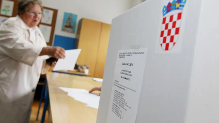 Do 16 sati na birali&scaron;ta iza&scaron;lo 28,8 posto birača