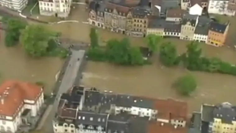 Prag pod vodom, u Njemačkoj evakuirano 10.000 ljudi!