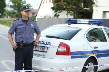 Na balkonu obiteljske kuće eksplodirala nepoznata naprava