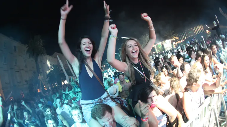 Splitski nastup Fatboy Slima besplatan za žene