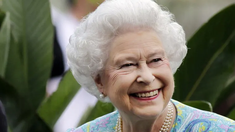 Britanska kraljica proslavila 87. rođendan bez supruga