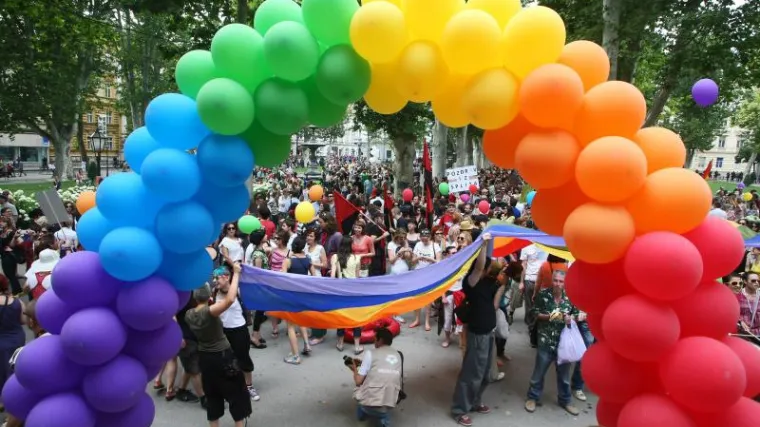 Josip Bozanić progla&scaron;en homofobom godine, a Mile Kekin Homofrend