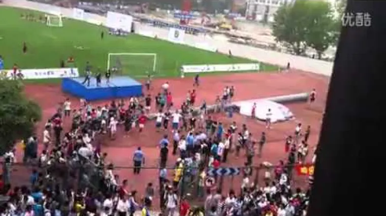 Izazvao pomutnju: Sedam osoba ozlijeđenih u naguravanju