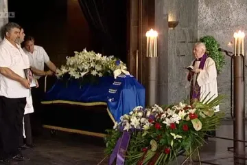 Boysi se velikom bakljadom oprostili od svog ljubimca!