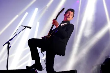 Vrlo dobri Arctic Monkeys i blamaža američkih punkera