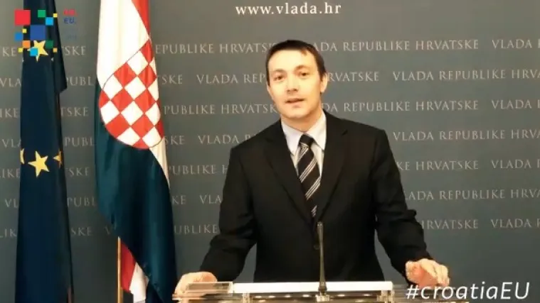 Članovi Vlade progovorili na 23 jezika