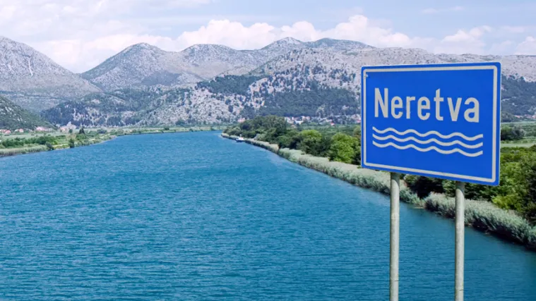 Neretva zagađena opasnim bakterijama, zabranjeno kupanje!