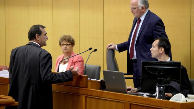 'Va&scaron;e pona&scaron;anje civilizacijska je sramota, osramotili ste Sabor!'