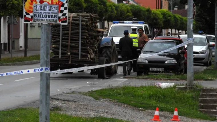 Obiteljska tragedija: Sin slučajno pregazio majku traktorom