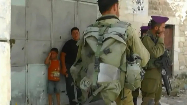 Do zuba naoružani vojnici uhitili petogodi&scaron;njeg dječaka!?