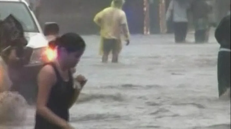 Zbog tajfuna u Kini evakuirano pola milijuna ljudi!