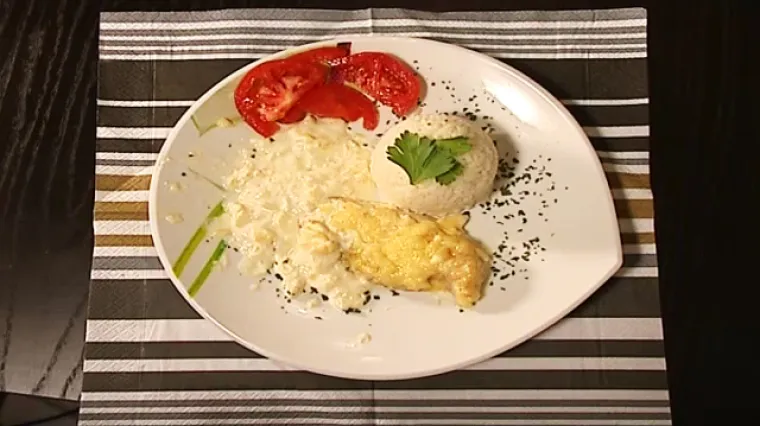 Zapečene pileće &scaron;nicle sa sirom