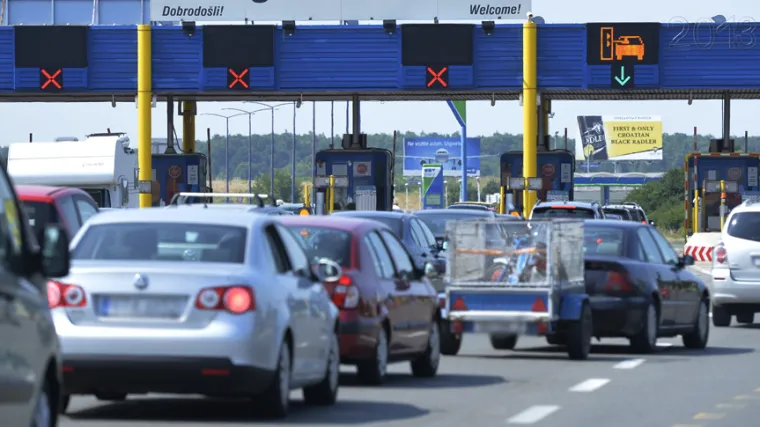 Pojačan promet na A1, očekuju se pote&scaron;koće duž obale