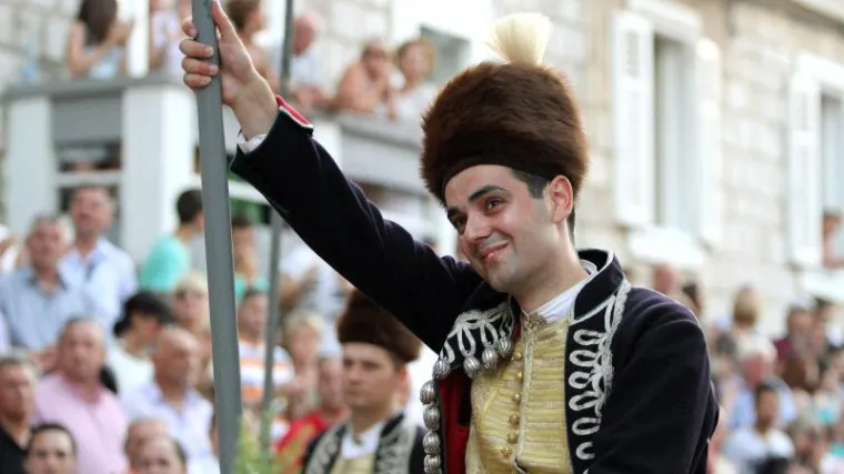 Ima tek 29 godina, a već je osvojio svoju treću Alku!