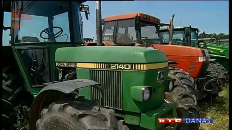 Seljaci prijete totalnim blokadama, danas pauza zbog blagdana