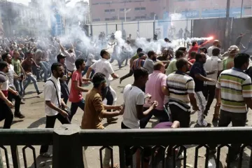 Nemiri se nastavljaju: Vojska okupirala džamiju!