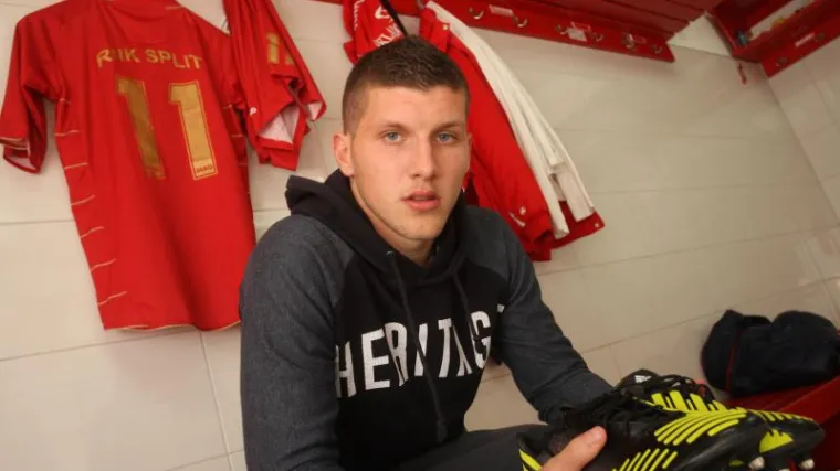 Svi ga žele vidjeti u svom dresu!