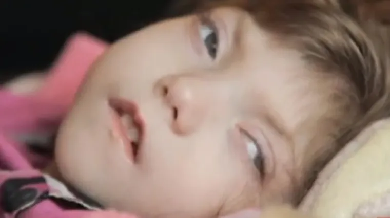 Ova djevojčica nikad neće ostarjeti