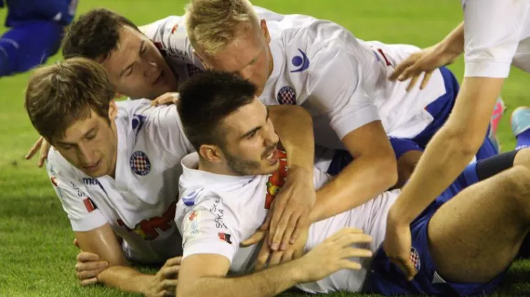 Hajduk te&scaron;kom mukom zadržao korak s Dinamom