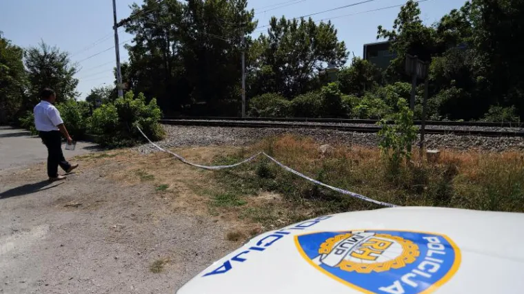 Trudnica legla na tračnice i preminula u naletu vlaka!