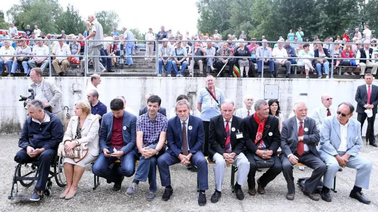 'Znaju li Bandićevi birači da je on poklonik Josipa Broza Tita?'