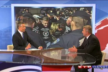 'Institucije će postavljati ploče, a policijski posao je da to osigura'