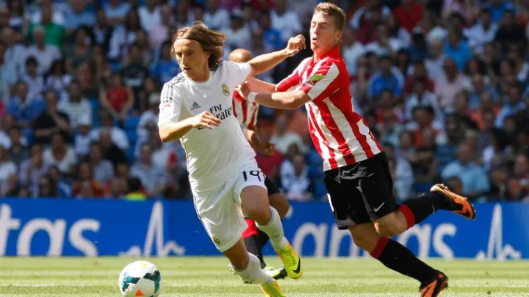 Prepuni Bernabeu skandirao Modrićevo ime!