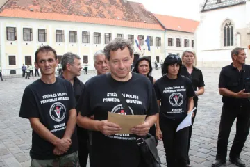 Tisuće ispratile Bušića, dio njih krenuo prema Markovom trgu