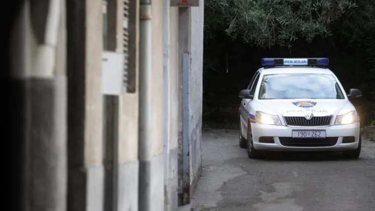 U požaru napu&scaron;tene kuće poginula jedna osoba