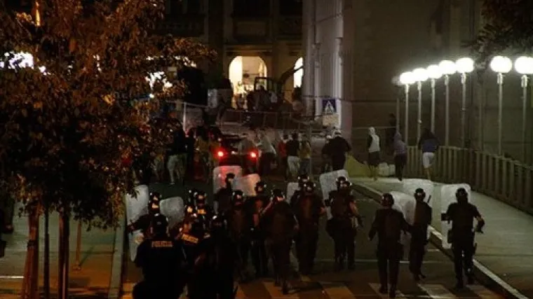 Sukobi navijača i policije u Mostaru