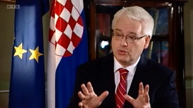 Josipović: Nadam se da do sankcija neće doći!