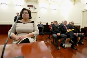 'Osjećam se krivom i još jednom pred vama izražavam žaljenje'