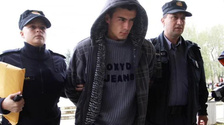 Ubojica dvojice mladića priveden na sud!