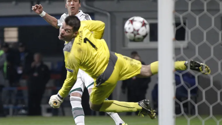 Mandžo opet spasio Bayern, remi u velikom derbiju