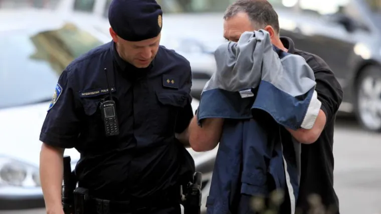 Velika akcija Uskoka: U Imotskom uhićeno 12 krijumčara cigareta