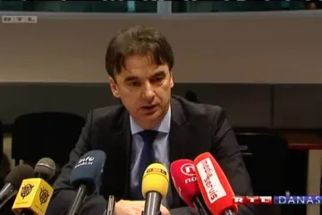 Hoće li Vlada liječnicima u štrajku umanjiti plaće?