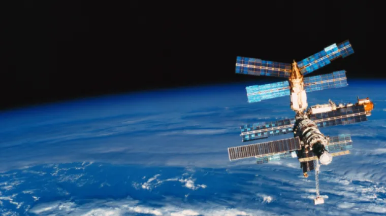 Satelit ostao bez goriva i sada pada prema Zemlji!