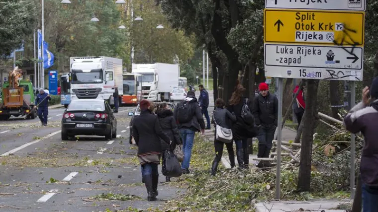 Neki od ozlijeđenih u nevremenu još su životno ugroženi