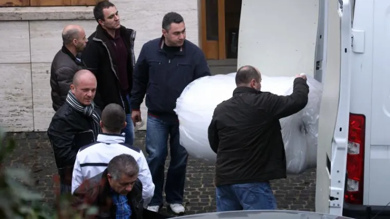 Policija odvozi skupocjene umjetnine iz Vido&scaron;evićeve vile