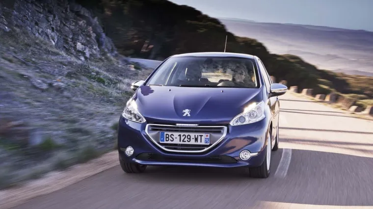 Peugeot 208 e-VTi